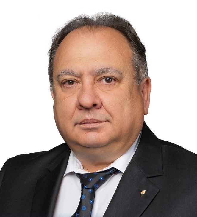 Заместник-кмет "Финанси и икономика" д-р Мирослав Великов Тодоров